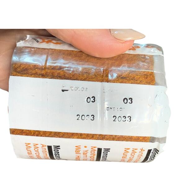 Shillcraft Golden Brown Pre-cut Latch Hook Yarn Acrylic Lot‎ of 2 Monsanto Orion - Picture 5 of 7